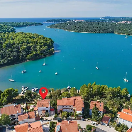 Apartman Apartment Kastanjez I *