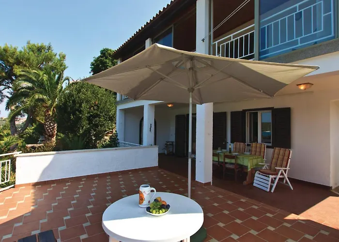 Apartment Kastanjez I Apartment *