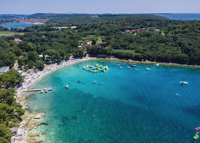 Kastanjez I بولا
